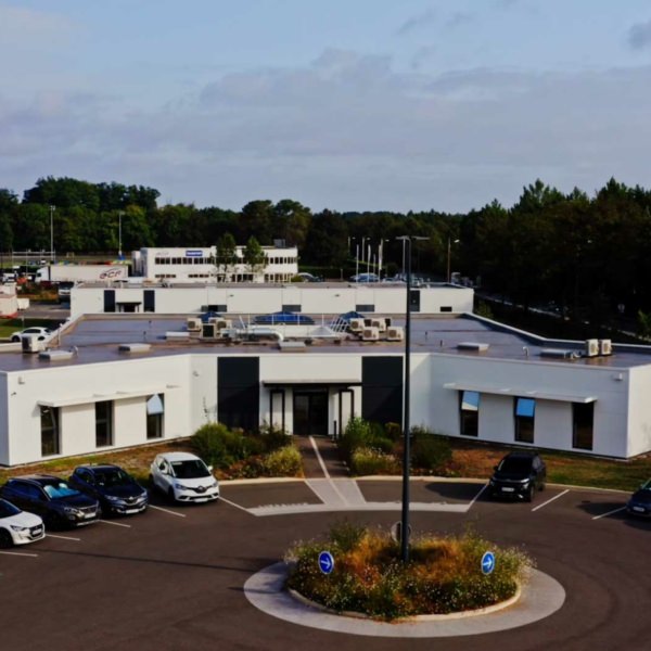 Vue de drone de L'agence Moter à Mérignac