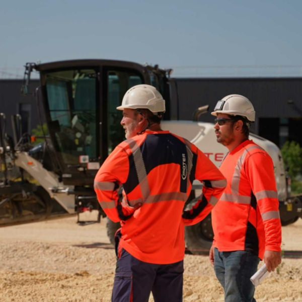Deux compagnons MOTER sur un chantier